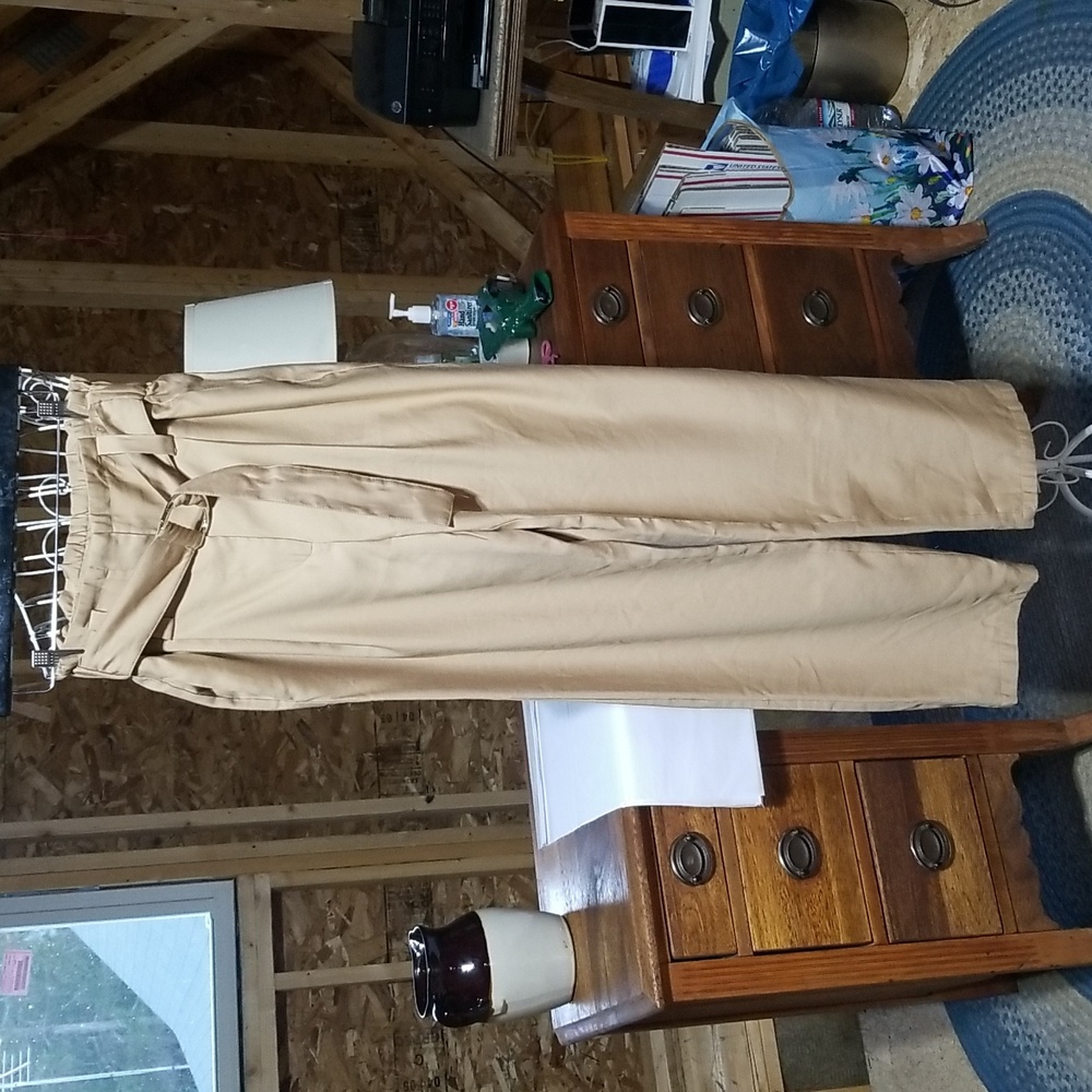 Tan Forever 21 loose pants. Size small.